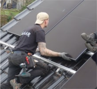 bq-SOLAR-GmbH-Moorrege-Monteur bq-SOLAR-GmbH-Moorrege-Monteur